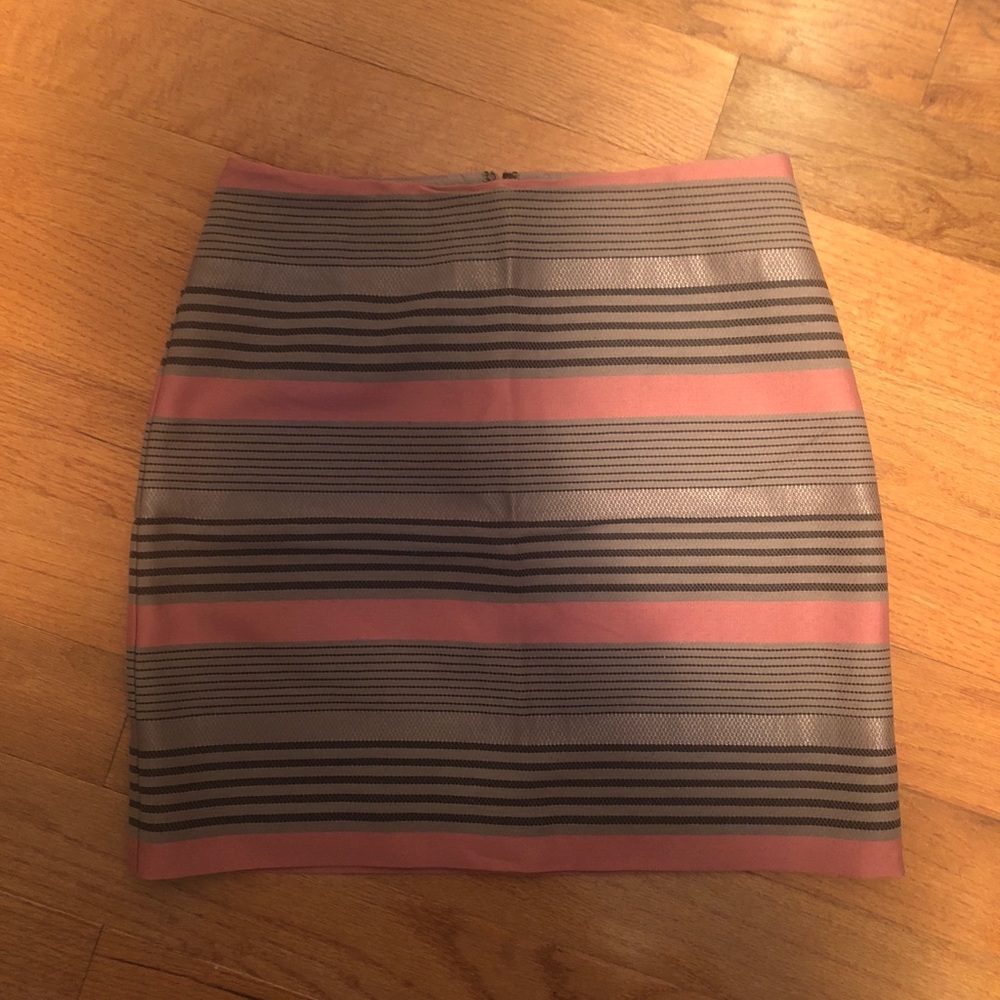 LOFT skirt.